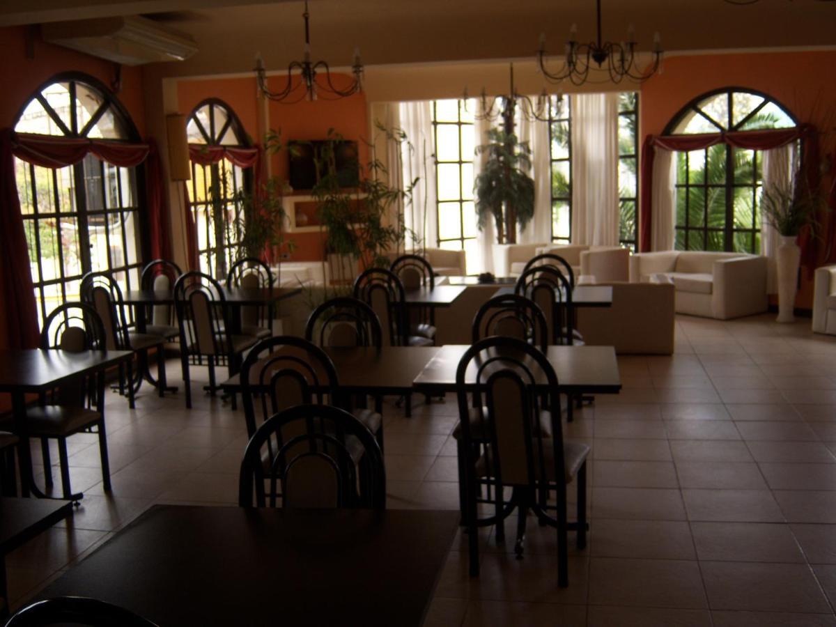 Hotel De La Cascada Termas de Rio Hondo Luaran gambar